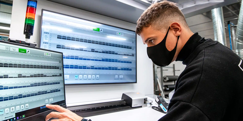 Print quality control interface showing white ink opacity metrics